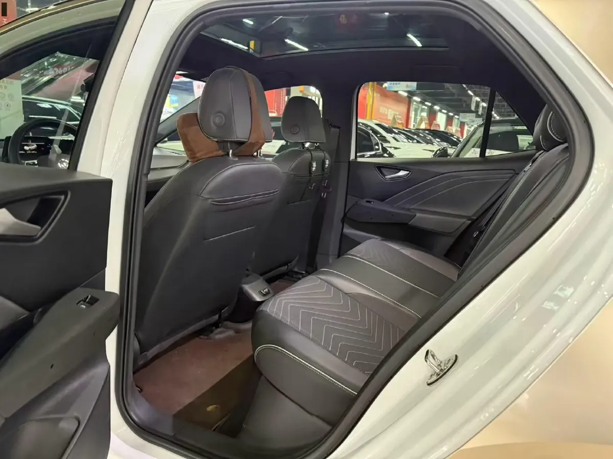 2024 Volkswagen ID.3 BEV 52.8KWH,autocango,china used car exporter,china ev exporter,chinese used car exporter,chinese used ev exporter