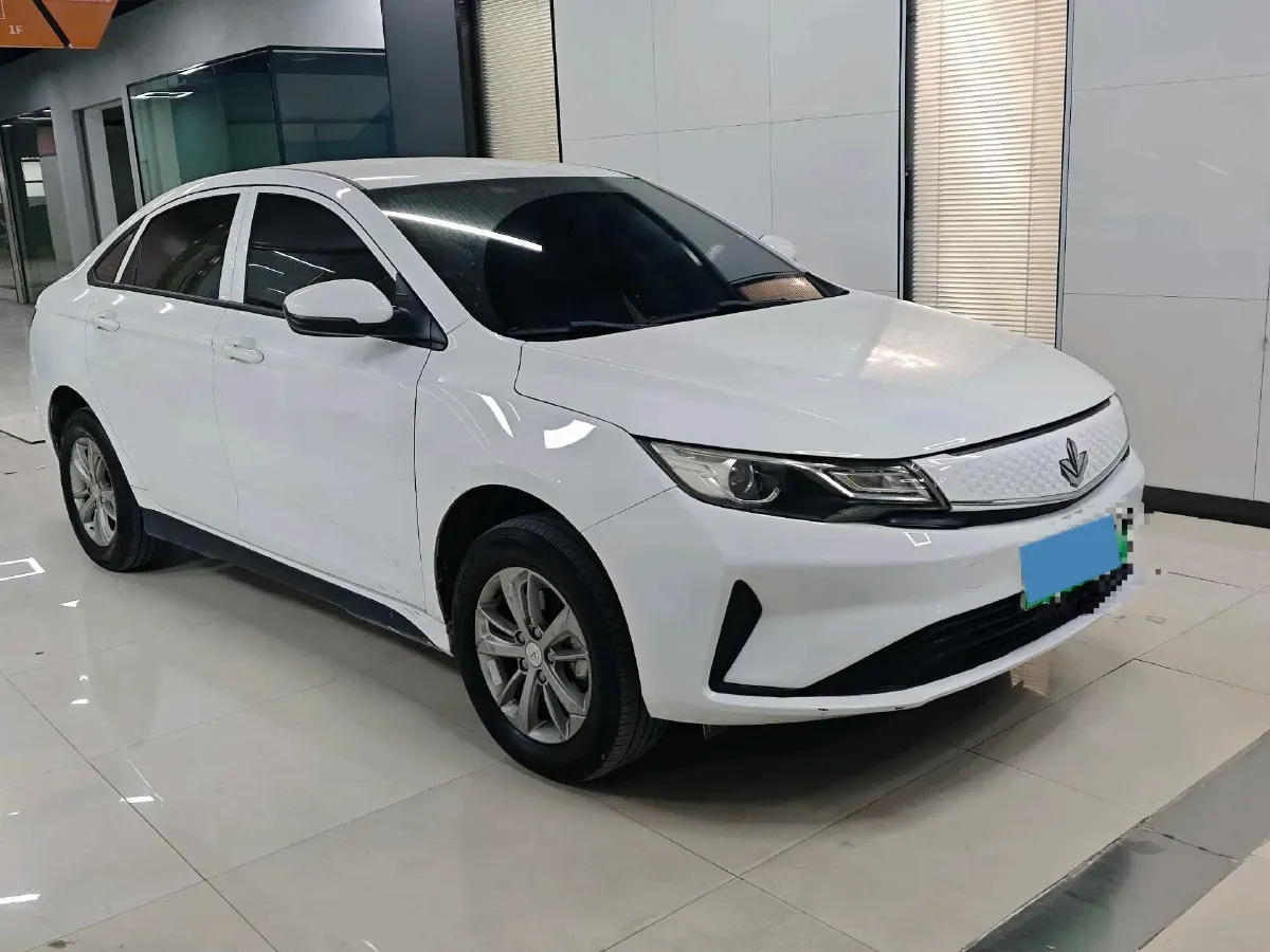 2023 Livan Maple 60s BEV 52.56KWH,autocango,china used car exporter,china ev exporter,chinese used car exporter,chinese used ev exporter