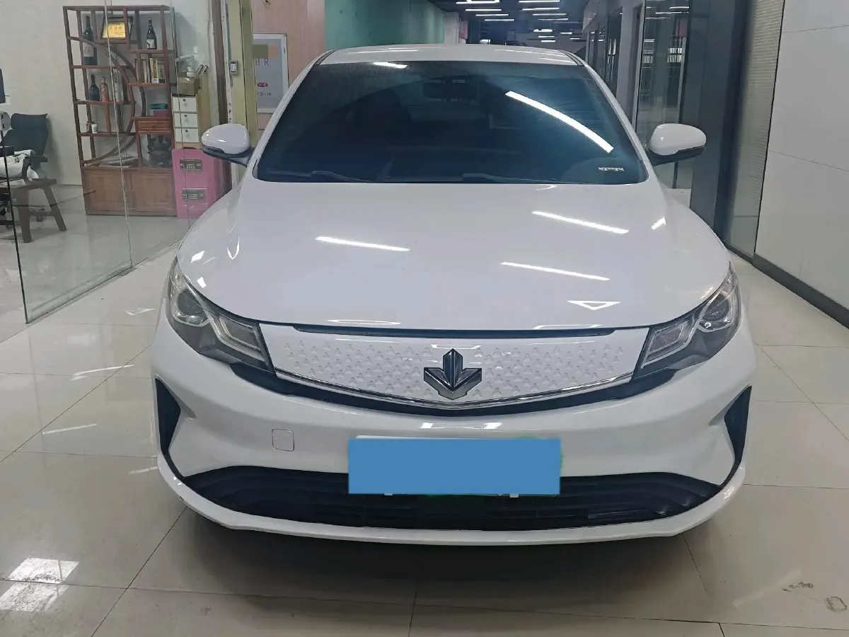 2023 Livan Maple 60s BEV 52.56KWH,autocango,china used car exporter,china ev exporter,chinese used car exporter,chinese used ev exporter
