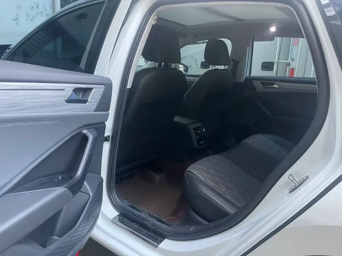 2024 Volkswagen Sagitar 1.5T 160HP L4 7DCT,autocango,china used car exporter,china ev exporter,chinese used car exporter,chinese used ev exporter
