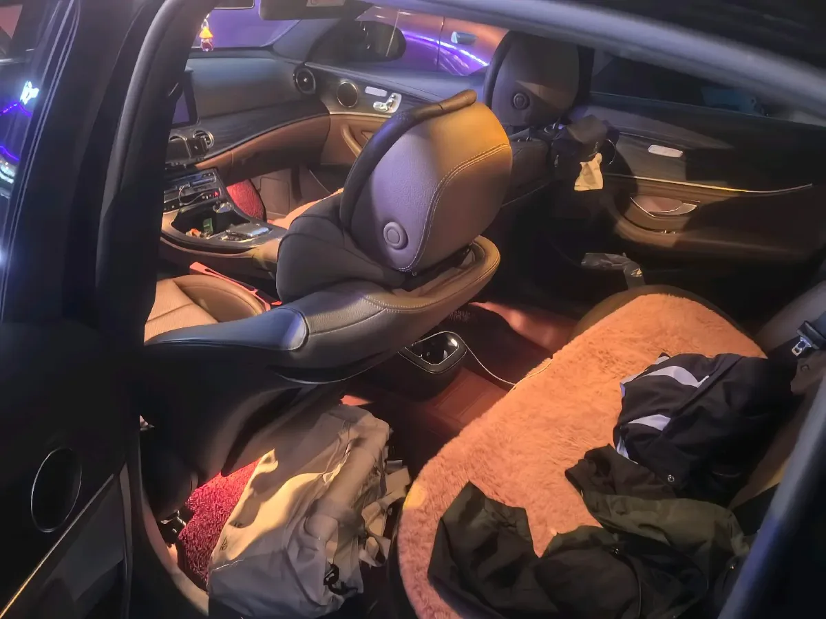 2022 Mercedes-Benz GLC Class 2.0T 258HP L4 9AT,autocango,china used car exporter,china ev exporter,chinese used car exporter,chinese used ev exporter