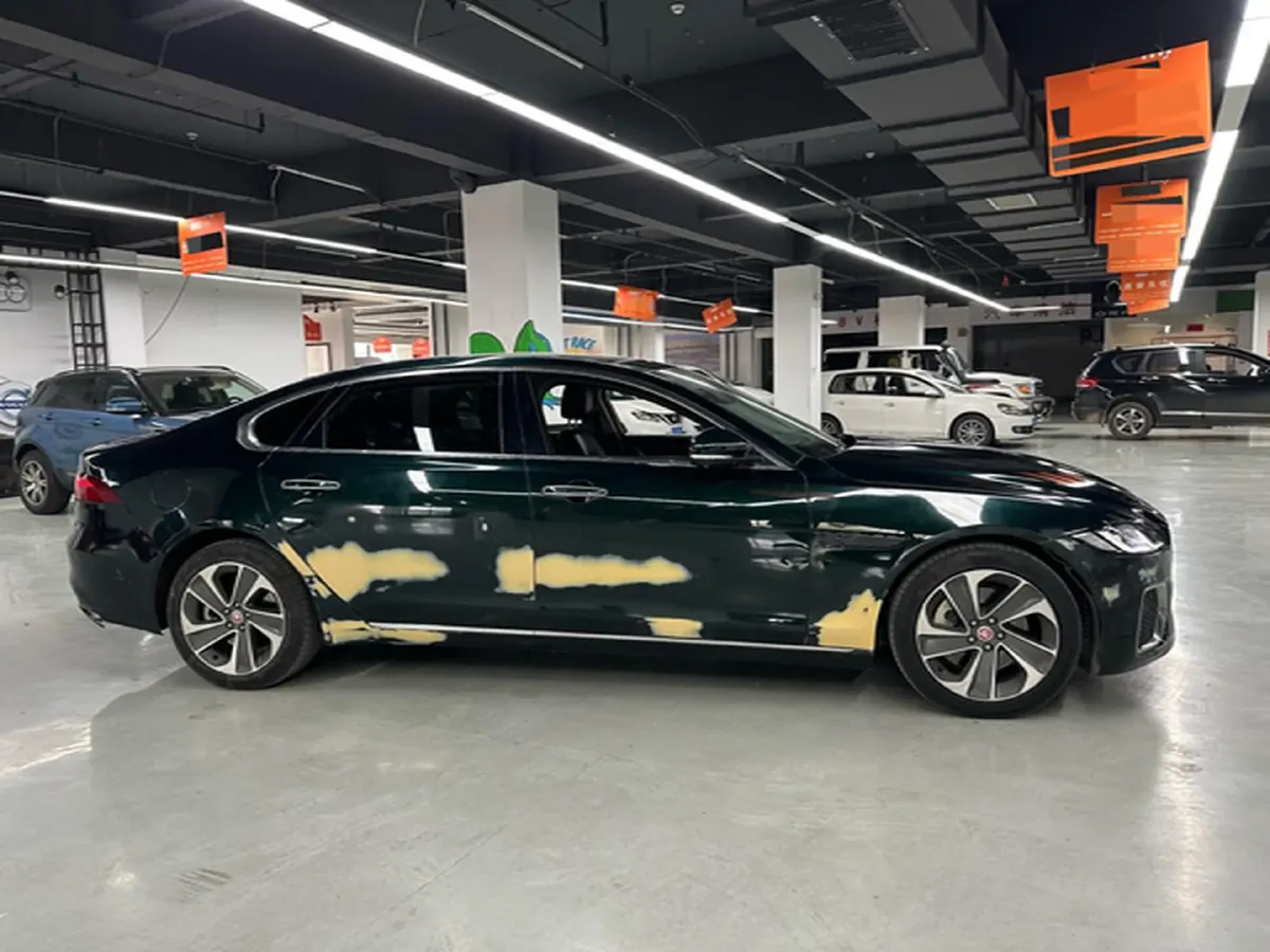 2022 Jaguar XFL 2.0T 200HP L4 8AT,autocango,china used car exporter,china ev exporter,chinese used car exporter,chinese used ev exporter