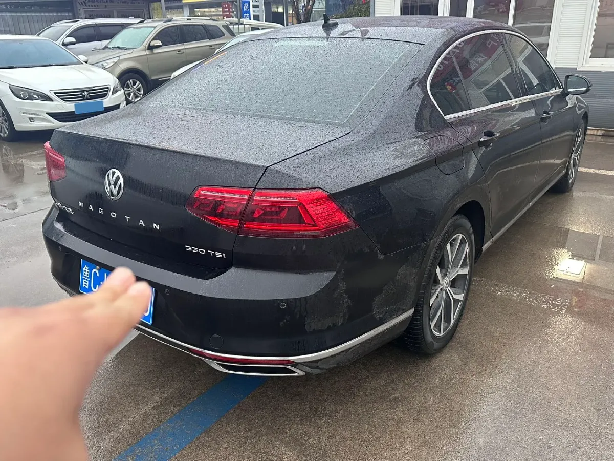 2020 Volkswagen Magotan 2.0T 186HP L4 7DCT,autocango,china used car exporter,china ev exporter,chinese used car exporter,chinese used ev exporter