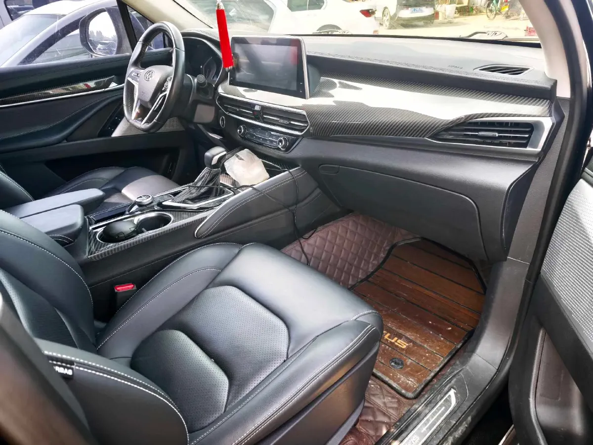 2017 MAXUS D90 2.0T 224HP L4 6AT,autocango,china used car exporter,china ev exporter,chinese used car exporter,chinese used ev exporter