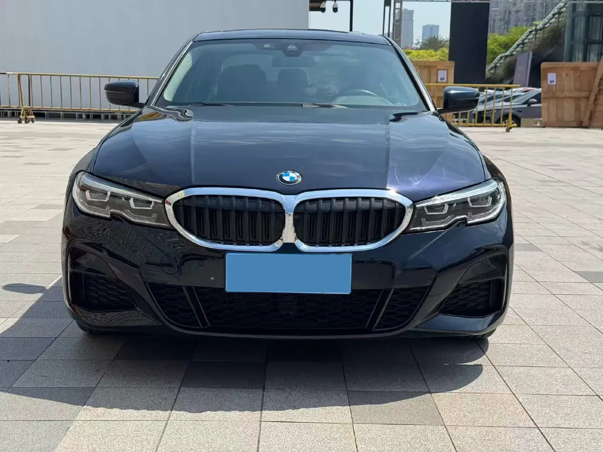 2022 BMW 3 Series 2.0T 184HP L4 8AT,autocango,china used car exporter,china ev exporter,chinese used car exporter,chinese used ev exporter