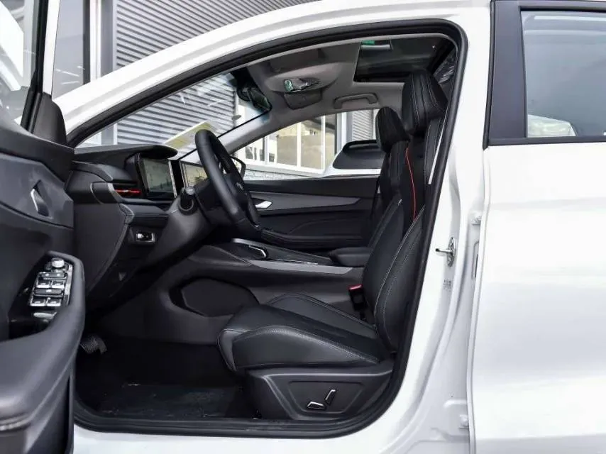 2024 Geely Binray 1.5T 181HP L4 7DCT,autocango,china used car exporter,china ev exporter,chinese used car exporter,chinese used ev exporter