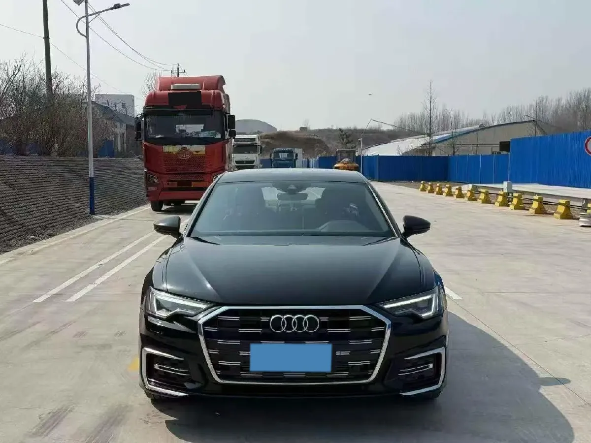 2021 Audi A6L 2.0T 224HP L4 7DCT,autocango,china used car exporter,china ev exporter,chinese used car exporter,chinese used ev exporter