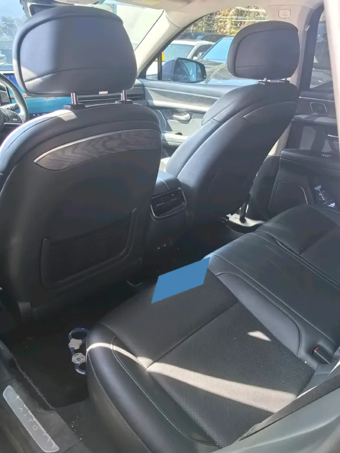 2022 AITO AITO M5 Range Extended 125HP REEV 40KWH,autocango,china used car exporter,china ev exporter,chinese used car exporter,chinese used ev exporter