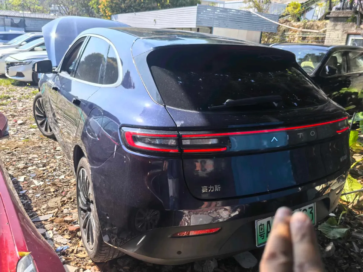 2022 AITO AITO M5 Range Extended 125HP REEV 40KWH,autocango,china used car exporter,china ev exporter,chinese used car exporter,chinese used ev exporter