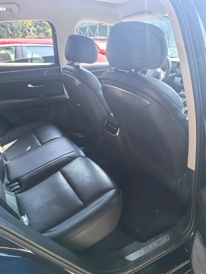 2022 AITO AITO M5 Range Extended 125HP REEV 40KWH,autocango,china used car exporter,china ev exporter,chinese used car exporter,chinese used ev exporter