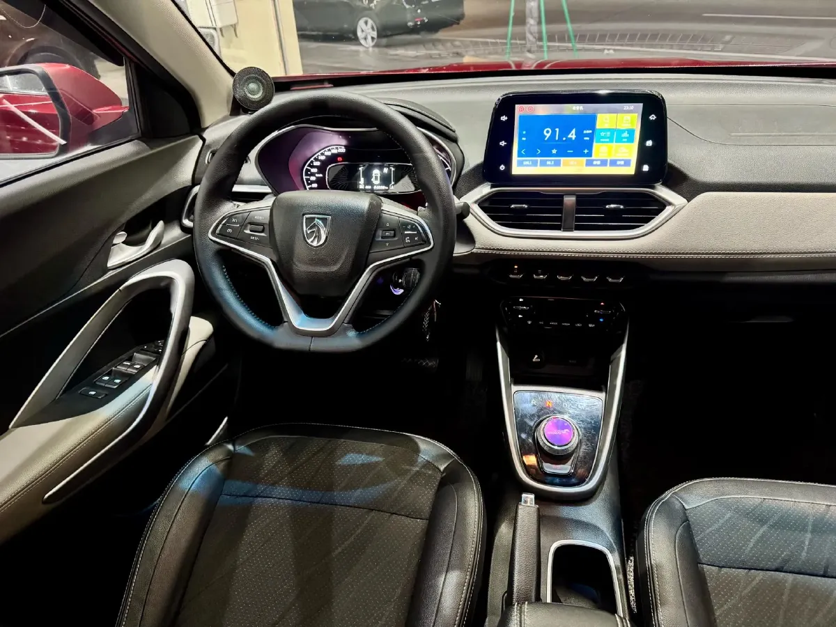 2017 BaoJun 310W 1.5L 105HP L4 6MT,autocango,china used car exporter,china ev exporter,chinese used car exporter,chinese used ev exporter