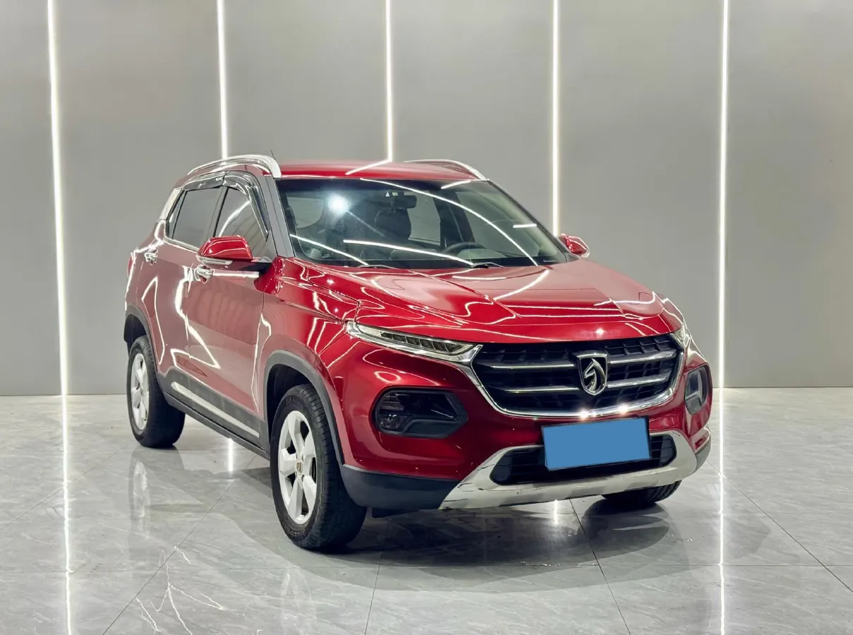 2017 BaoJun 310W 1.5L 105HP L4 6MT,autocango,china used car exporter,china ev exporter,chinese used car exporter,chinese used ev exporter