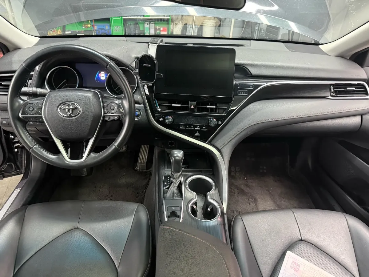 2023 Toyota Camry 2.0L 177HP L4 CVT,autocango,china used car exporter,china ev exporter,chinese used car exporter,chinese used ev exporter