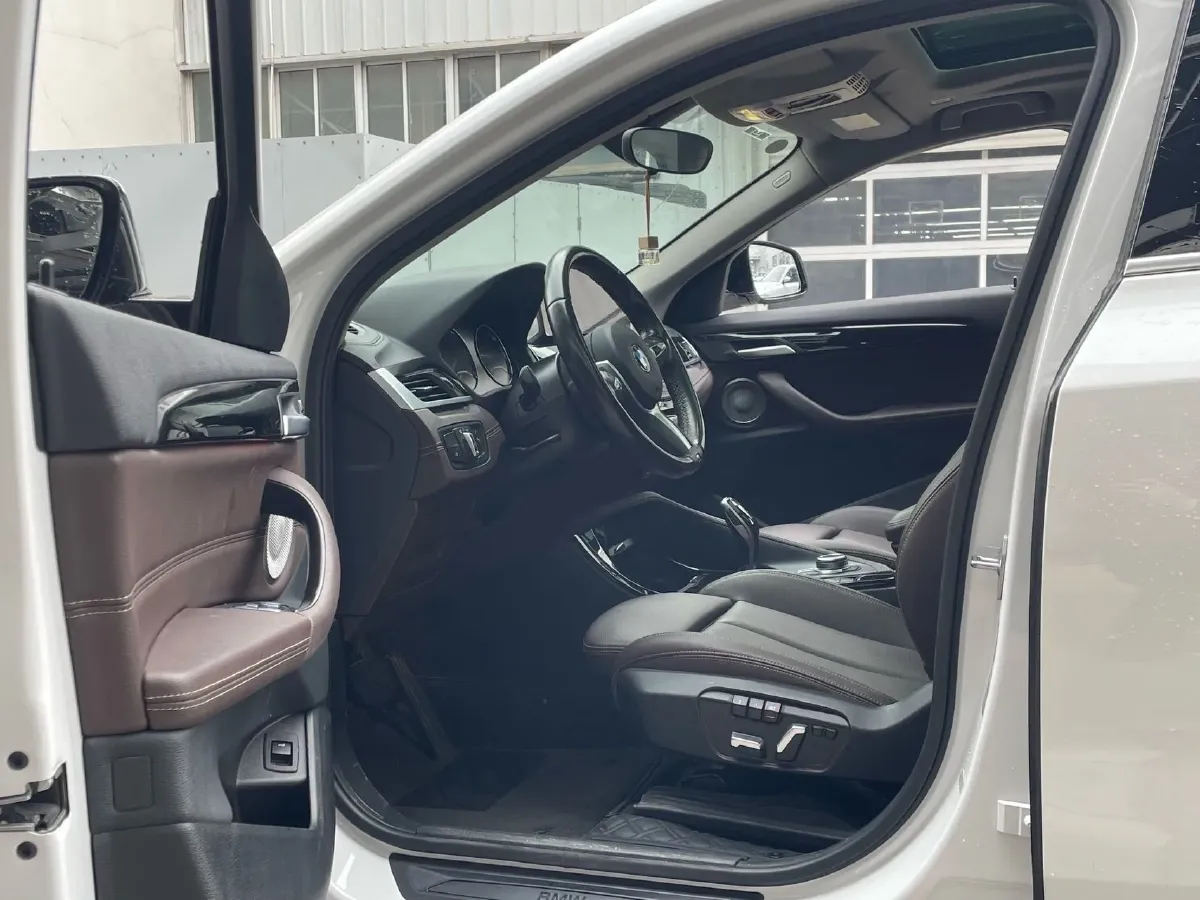 2023 BMW X2 2.0T 178HP L4 7DCT,autocango,china used car exporter,china ev exporter,chinese used car exporter,chinese used ev exporter