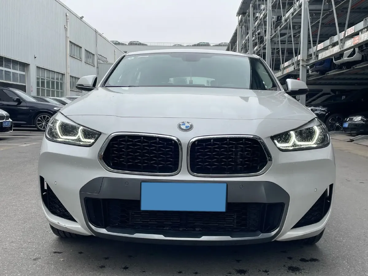 2023 BMW X2 2.0T 178HP L4 7DCT,autocango,china used car exporter,china ev exporter,chinese used car exporter,chinese used ev exporter