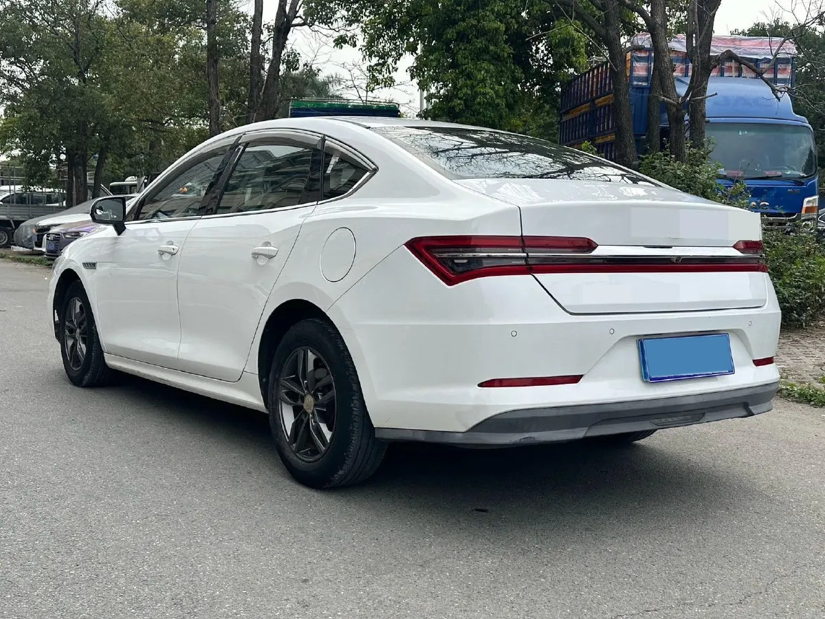 2019 BYD Qin Pro 1.5T 160HP L4 6MT,autocango,china used car exporter,china ev exporter,chinese used car exporter,chinese used ev exporter