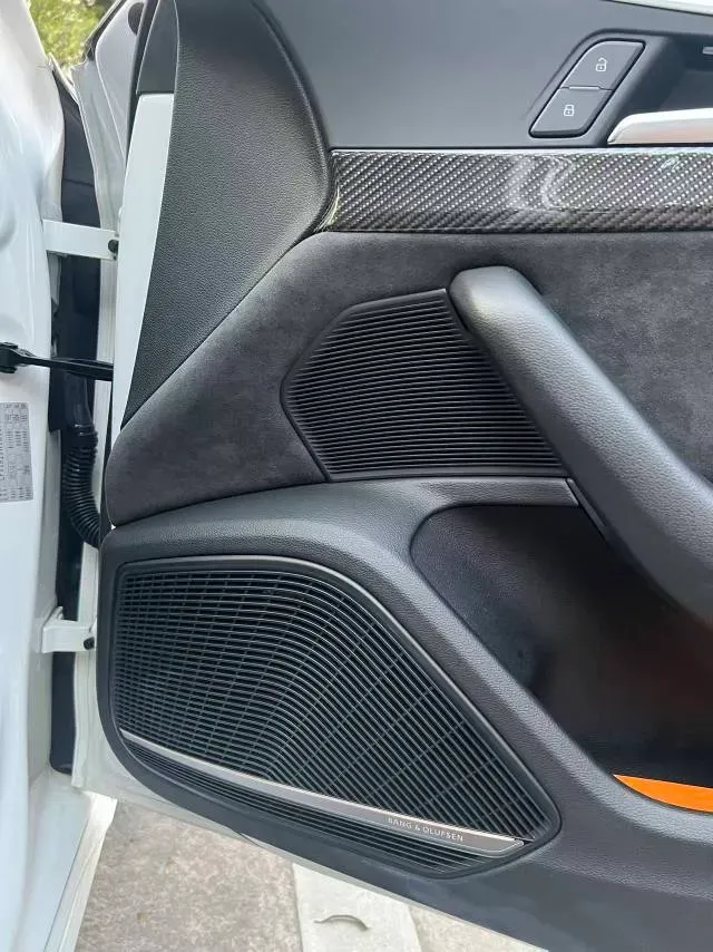 2020 Audi A4L 2.0T 252HP L4 7DCT,autocango,china used car exporter,china ev exporter,chinese used car exporter,chinese used ev exporter