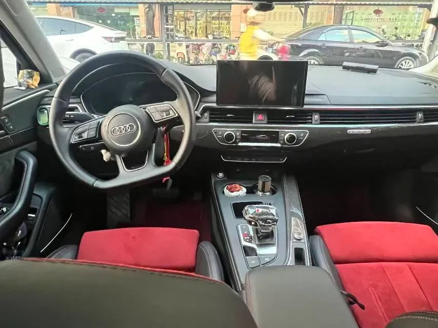 2020 Audi A4L 2.0T 252HP L4 7DCT,autocango,china used car exporter,china ev exporter,chinese used car exporter,chinese used ev exporter