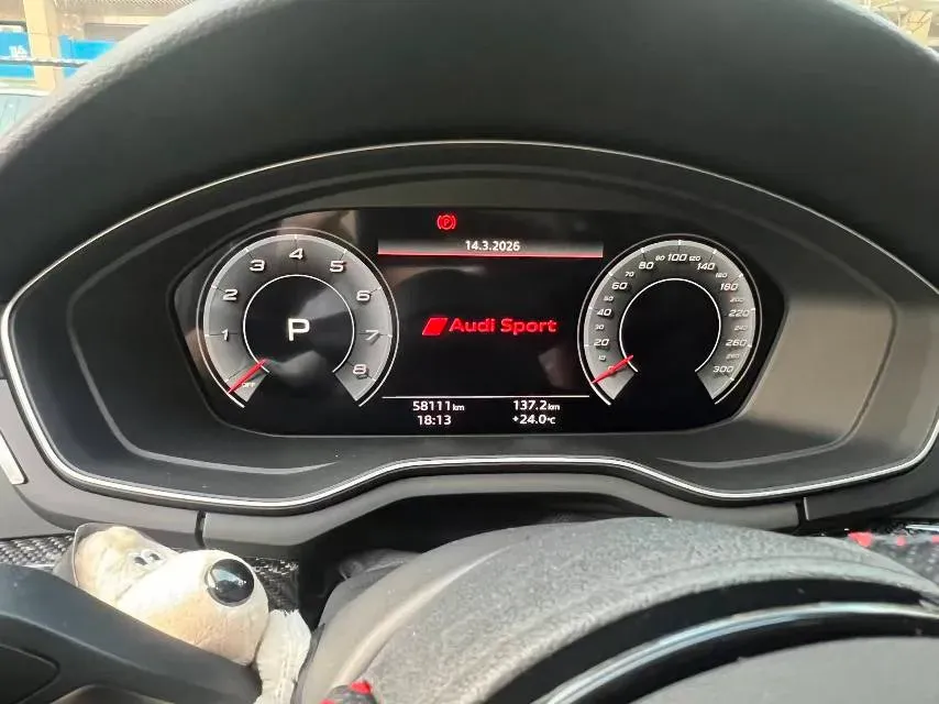 2020 Audi A4L 2.0T 252HP L4 7DCT,autocango,china used car exporter,china ev exporter,chinese used car exporter,chinese used ev exporter