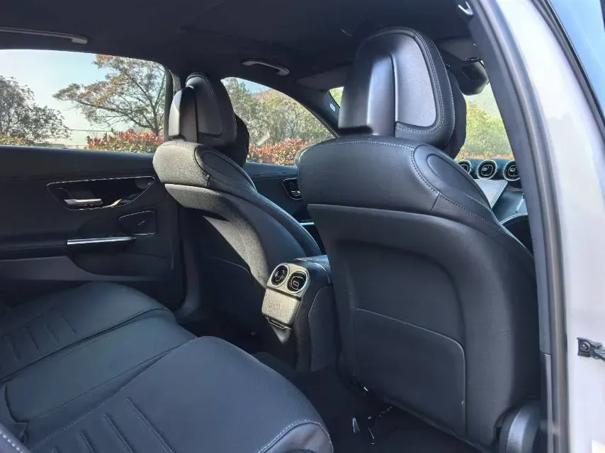 2025 Mercedes-Benz C Class 1.5T 170HP L4 9AT,autocango,china used car exporter,china ev exporter,chinese used car exporter,chinese used ev exporter