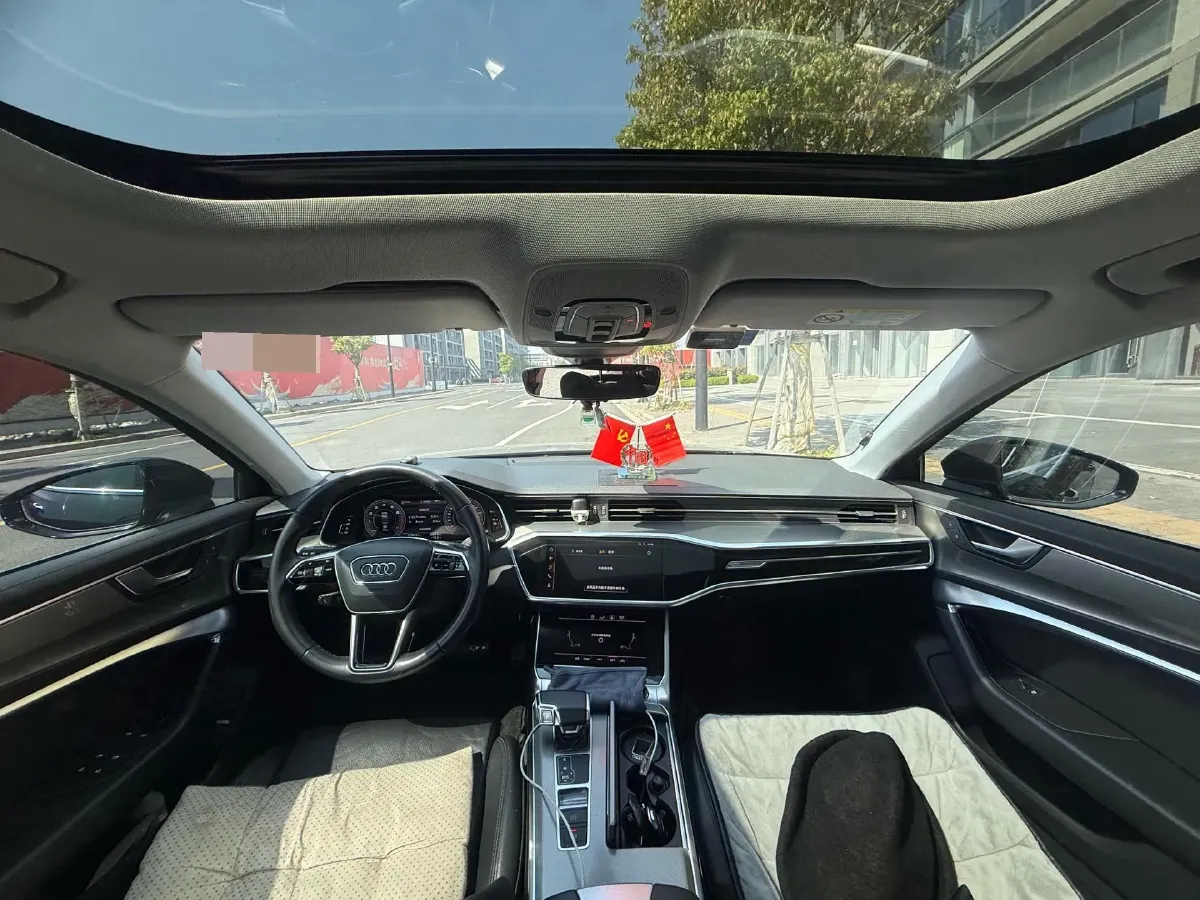 2019 Mercedes-Benz E Class 1.5T 184HP L4 9AT,autocango,china used car exporter,china ev exporter,chinese used car exporter,chinese used ev exporter