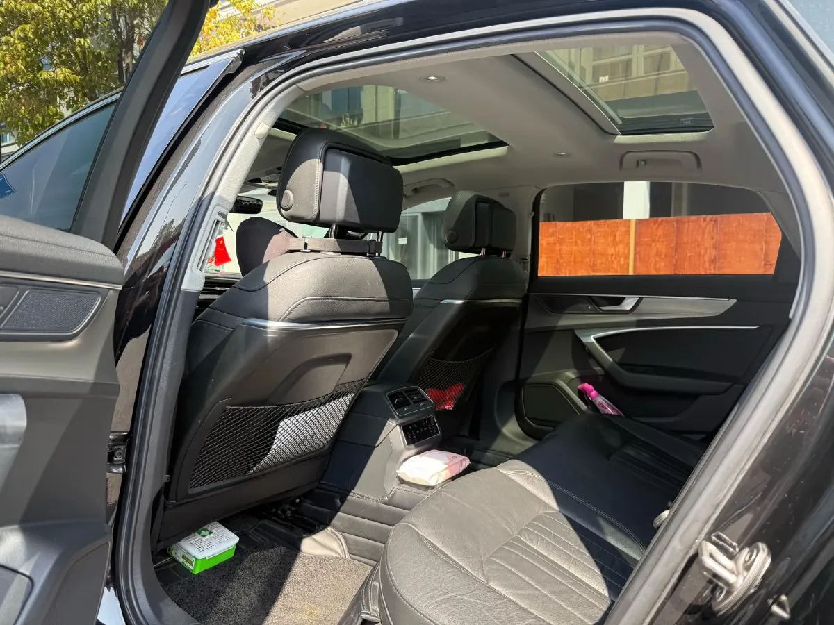 2019 Mercedes-Benz E Class 1.5T 184HP L4 9AT,autocango,china used car exporter,china ev exporter,chinese used car exporter,chinese used ev exporter