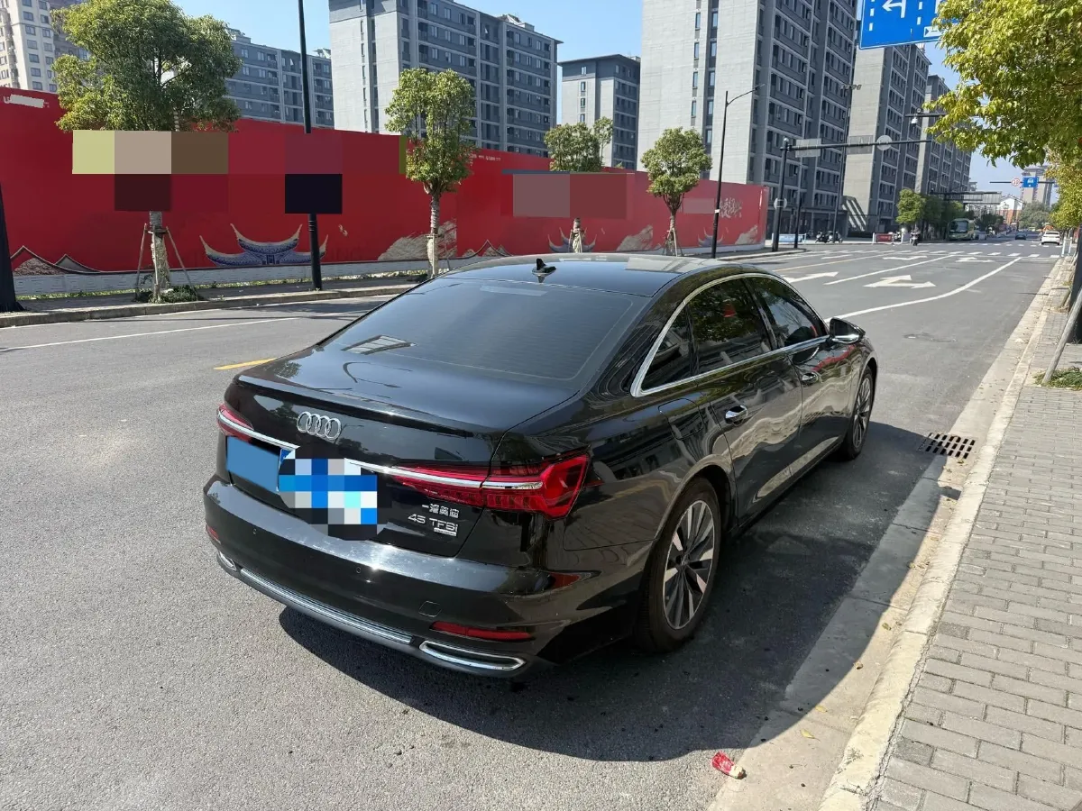 2019 Mercedes-Benz E Class 1.5T 184HP L4 9AT,autocango,china used car exporter,china ev exporter,chinese used car exporter,chinese used ev exporter