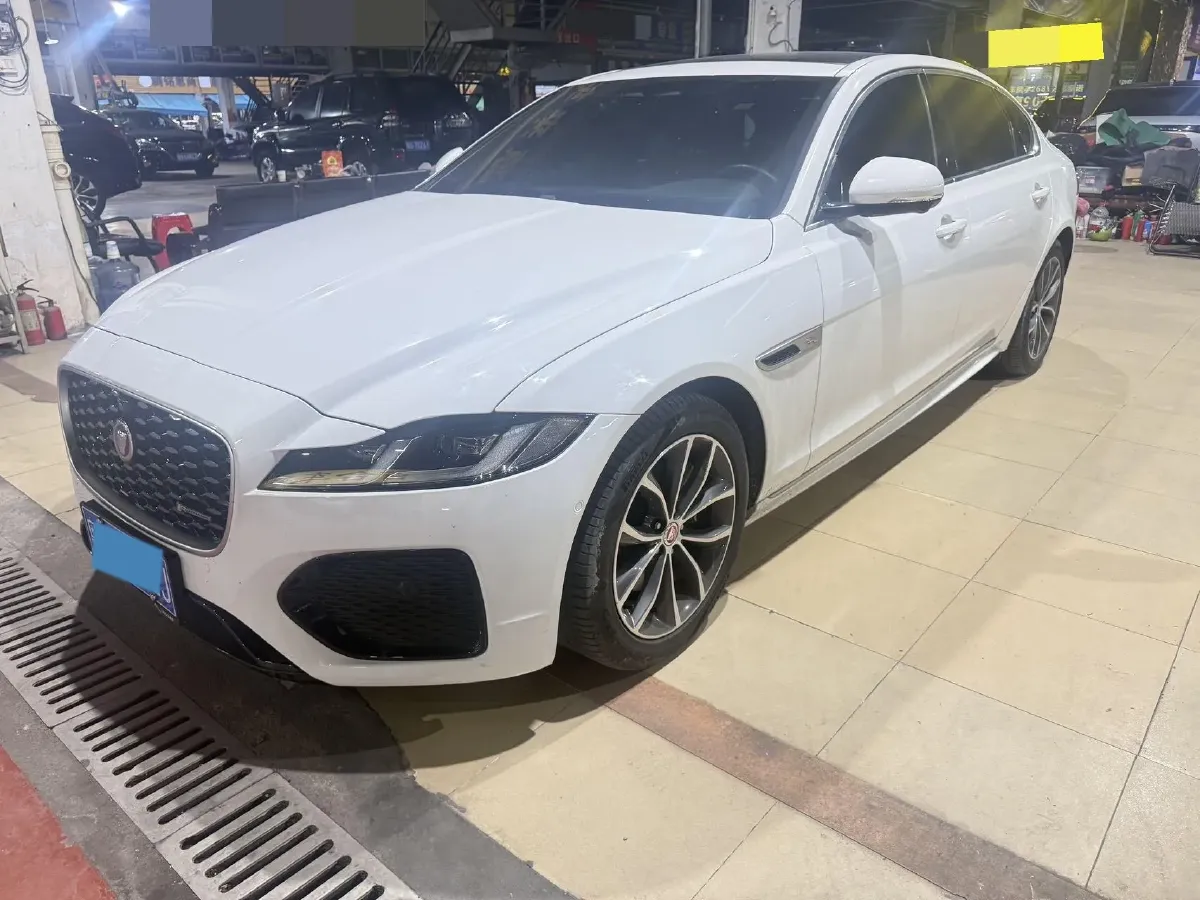 2023 Jaguar XFL 2.0T 250HP L4 8AT,autocango,china used car exporter,china ev exporter,chinese used car exporter,chinese used ev exporter