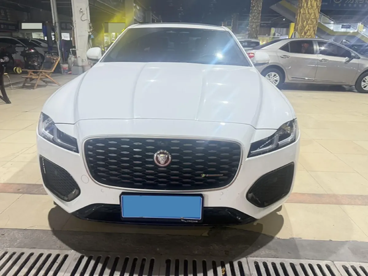 2023 Jaguar XFL 2.0T 250HP L4 8AT,autocango,china used car exporter,china ev exporter,chinese used car exporter,chinese used ev exporter