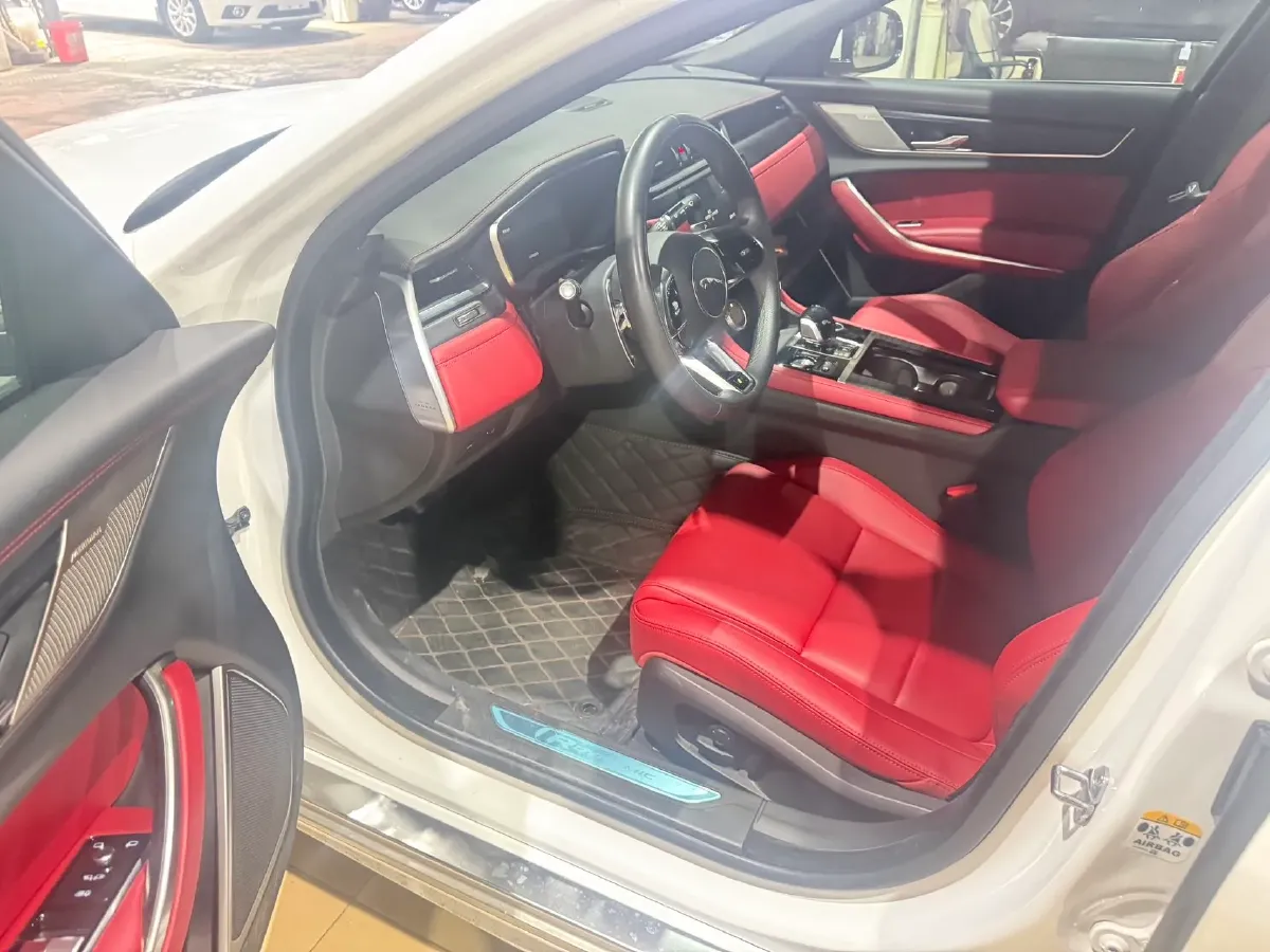 2023 Jaguar XFL 2.0T 250HP L4 8AT,autocango,china used car exporter,china ev exporter,chinese used car exporter,chinese used ev exporter