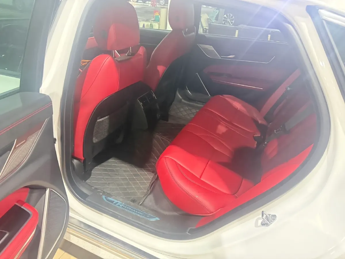 2023 Jaguar XFL 2.0T 250HP L4 8AT,autocango,china used car exporter,china ev exporter,chinese used car exporter,chinese used ev exporter