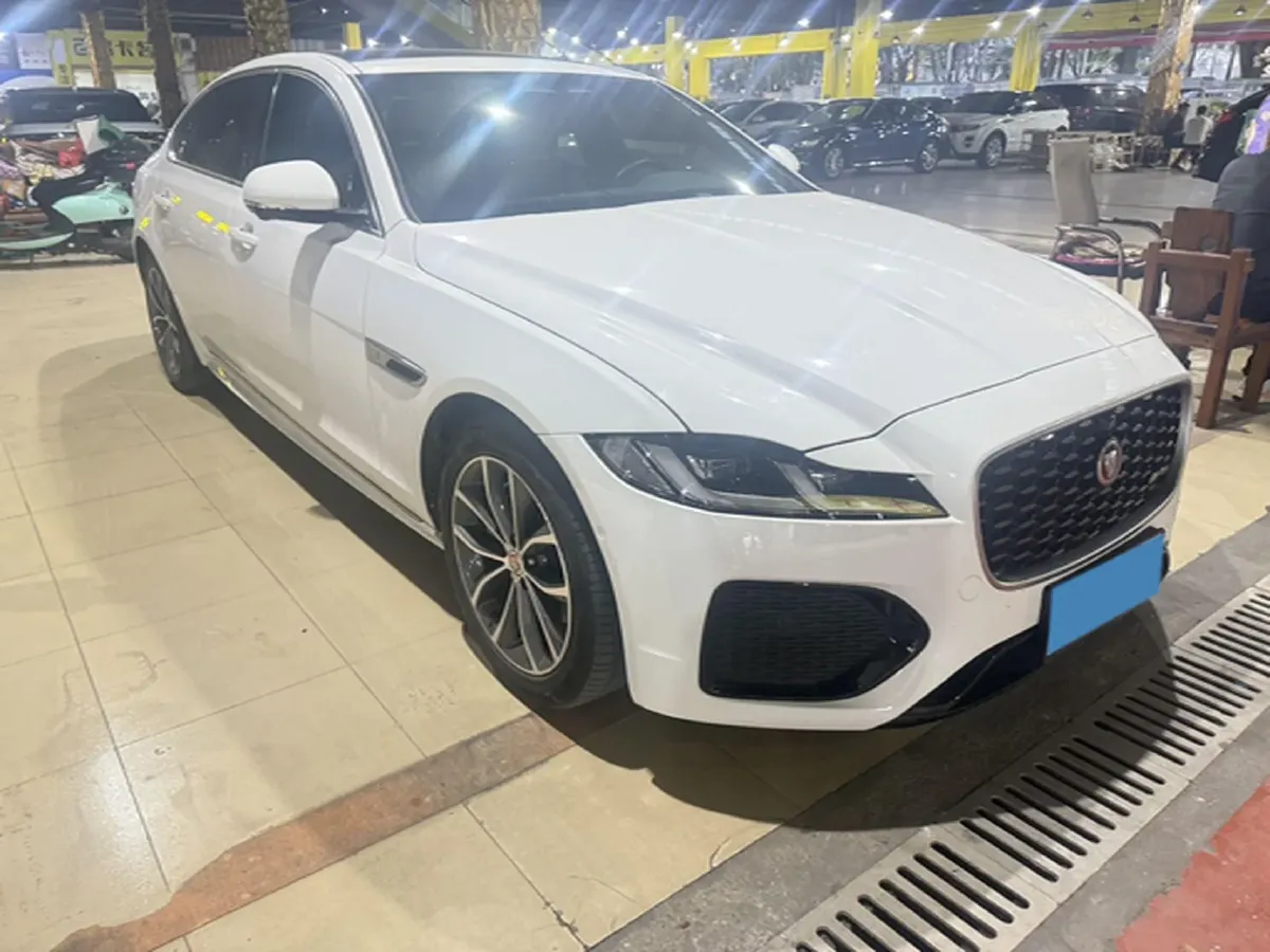 2023 Jaguar XFL 2.0T 250HP L4 8AT,autocango,china used car exporter,china ev exporter,chinese used car exporter,chinese used ev exporter