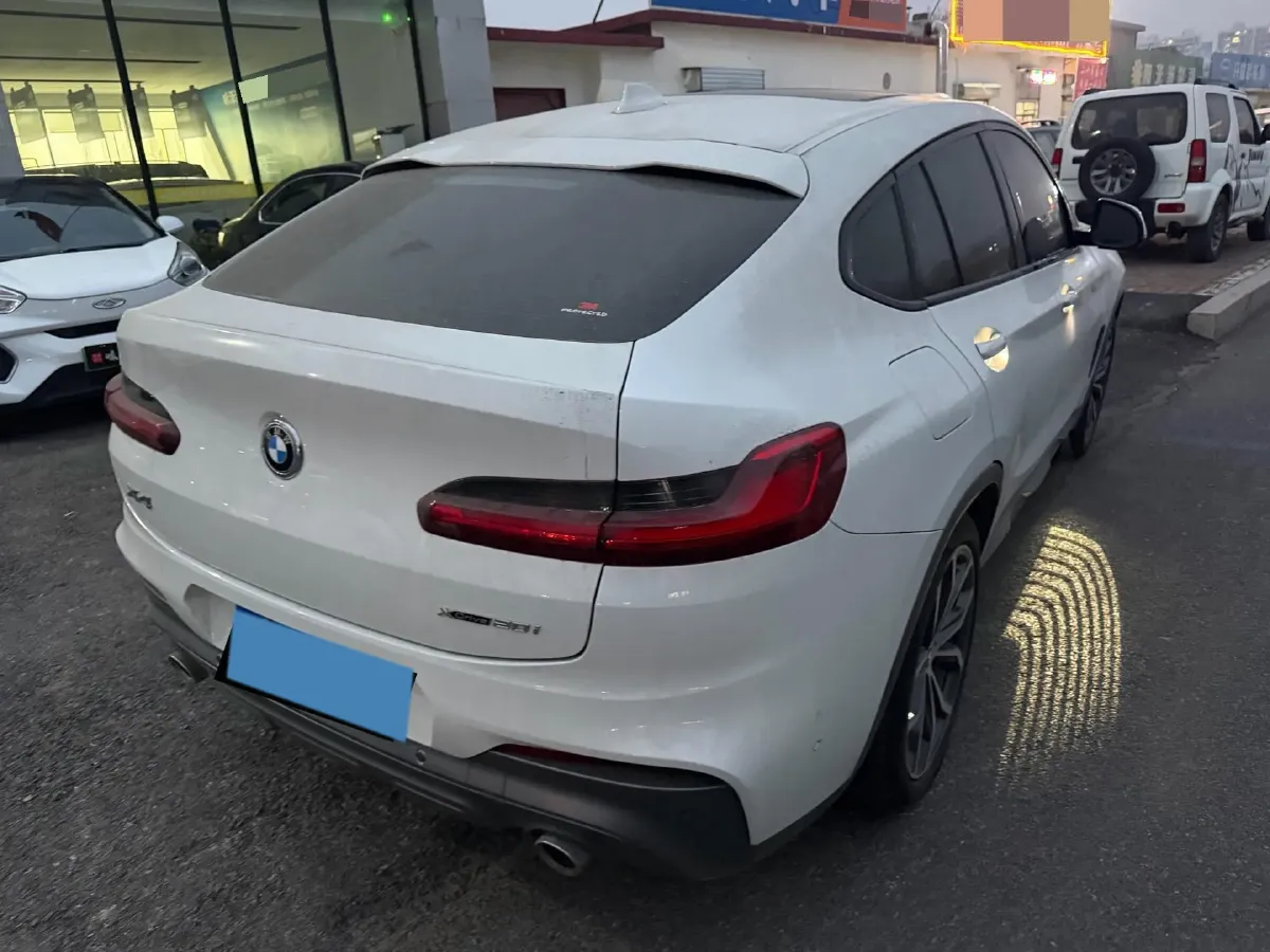 2020 BMW X4 2.0T 184HP L4 8AT,autocango,china used car exporter,china ev exporter,chinese used car exporter,chinese used ev exporter