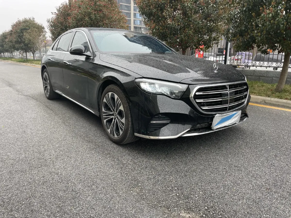 2025 Mercedes-Benz E Class 2.0T 258HP L4 9AT,autocango,china used car exporter,china ev exporter,chinese used car exporter,chinese used ev exporter