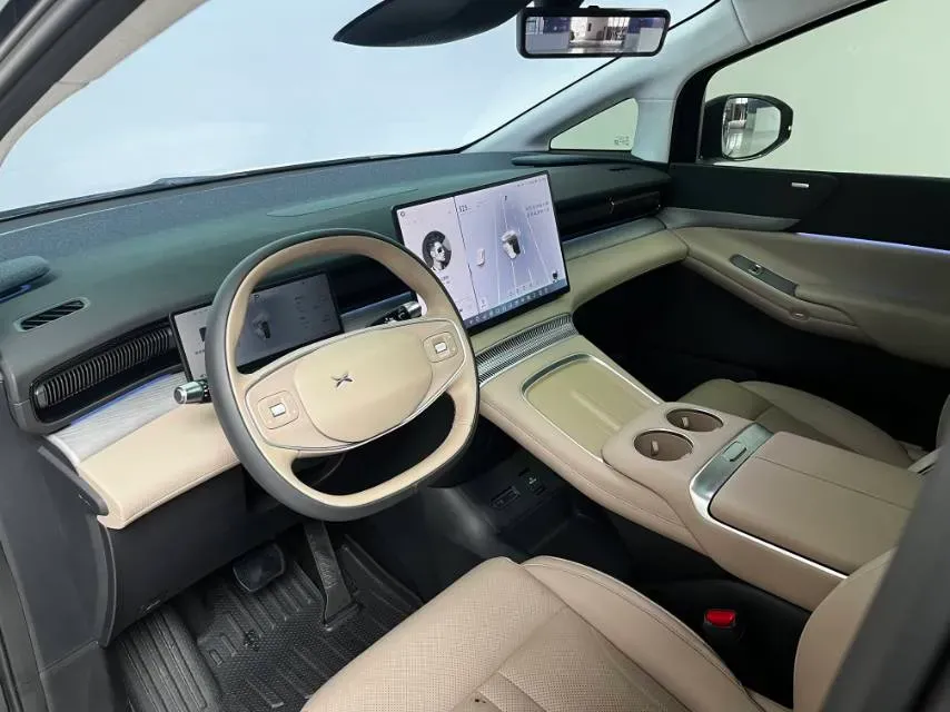 2024 Xpeng X9 BEV 84.5KWH,autocango,china used car exporter,china ev exporter,chinese used car exporter,chinese used ev exporter