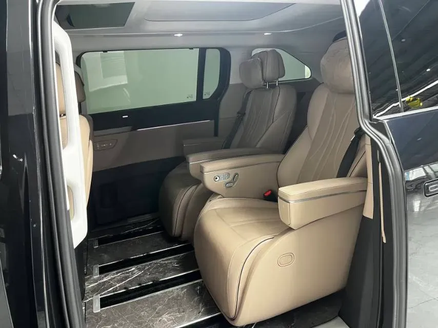 2024 Xpeng X9 BEV 84.5KWH,autocango,china used car exporter,china ev exporter,chinese used car exporter,chinese used ev exporter