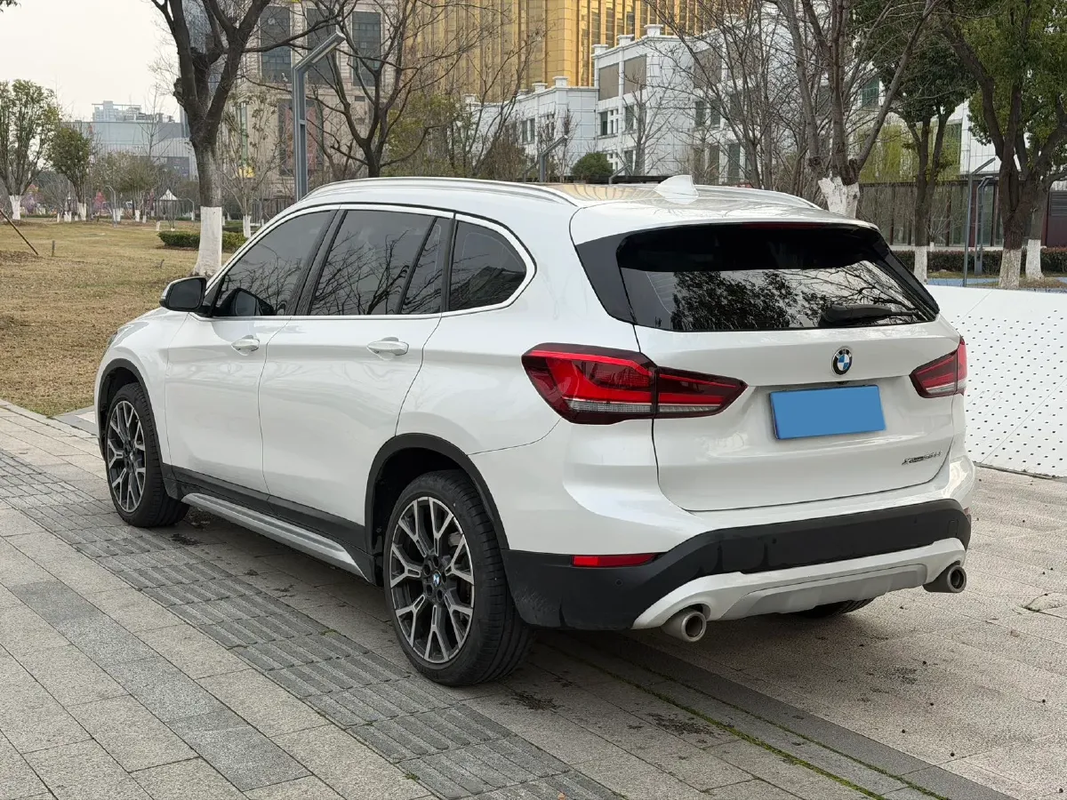 2022 BMW X1 2.0T 192HP L4 8AT,autocango,china used car exporter,china ev exporter,chinese used car exporter,chinese used ev exporter