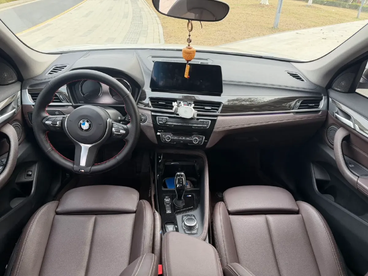 2022 BMW X1 2.0T 192HP L4 8AT,autocango,china used car exporter,china ev exporter,chinese used car exporter,chinese used ev exporter
