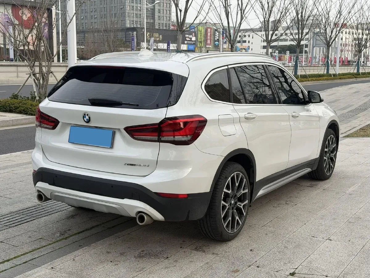 2022 BMW X1 2.0T 192HP L4 8AT,autocango,china used car exporter,china ev exporter,chinese used car exporter,chinese used ev exporter
