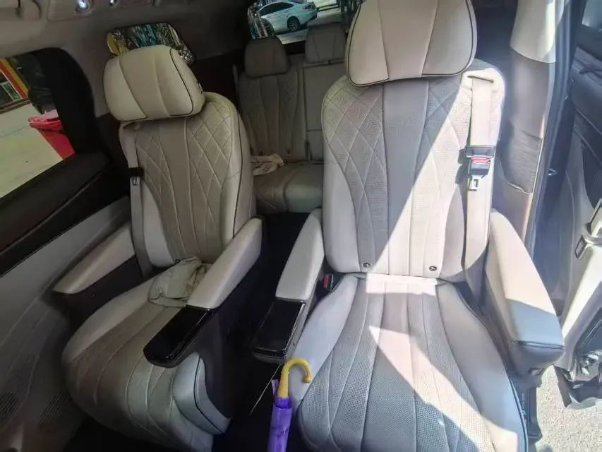 2022 HongQi HS7 3.0T 337HP V6 8AT,autocango,china used car exporter,china ev exporter,chinese used car exporter,chinese used ev exporter