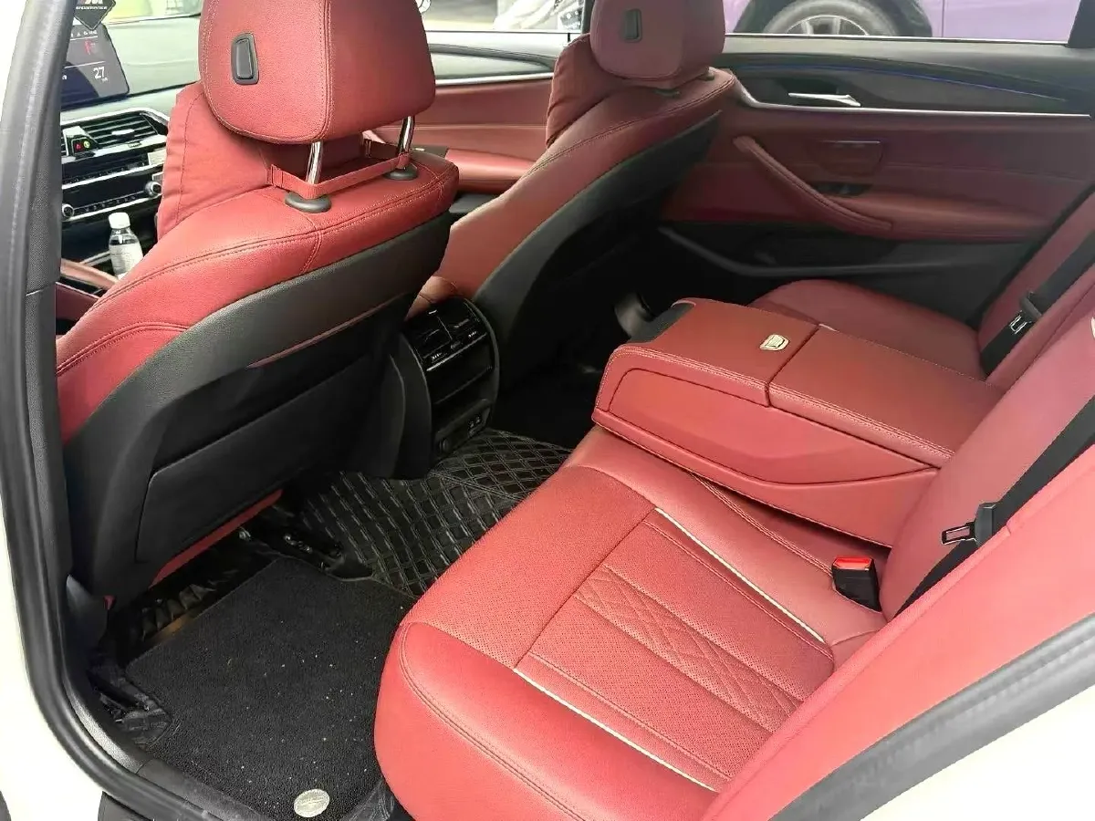 2022 BMW 5 Series 2.0T 184HP L4 8AT,autocango,china used car exporter,china ev exporter,chinese used car exporter,chinese used ev exporter