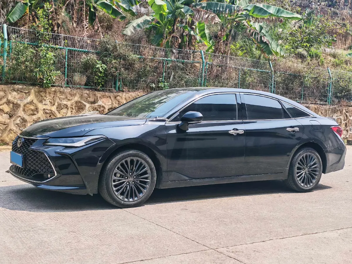 2022 Toyota Avalon 2.5L 209HP L4 8AT,autocango,china used car exporter,china ev exporter,chinese used car exporter,chinese used ev exporter
