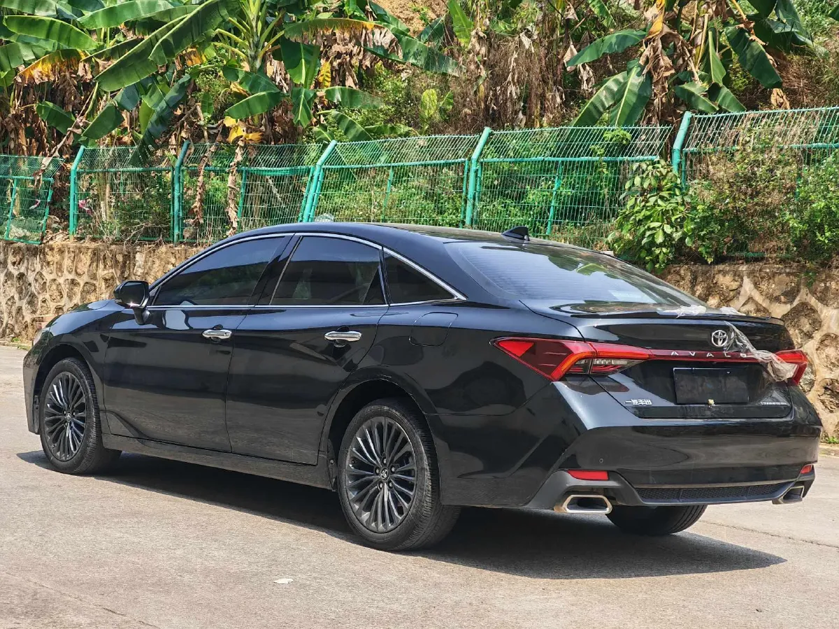 2022 Toyota Avalon 2.5L 209HP L4 8AT,autocango,china used car exporter,china ev exporter,chinese used car exporter,chinese used ev exporter