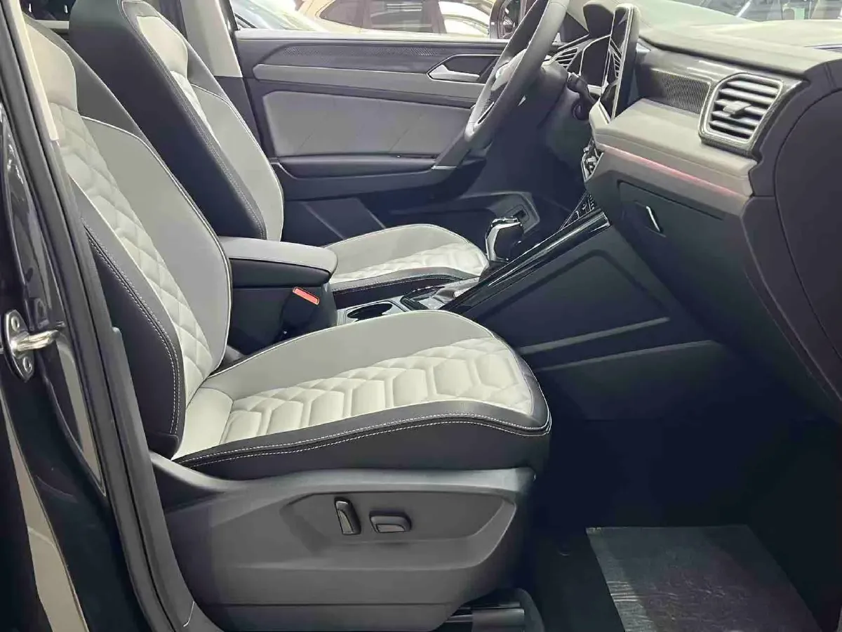 2023 Volkswagen Tayron 1.4T 150HP L4 7DCT,autocango,china used car exporter,china ev exporter,chinese used car exporter,chinese used ev exporter