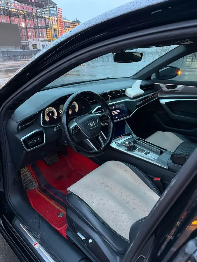 2023 Audi A6L 2.0T 245HP L4 7DCT,autocango,china used car exporter,china ev exporter,chinese used car exporter,chinese used ev exporter