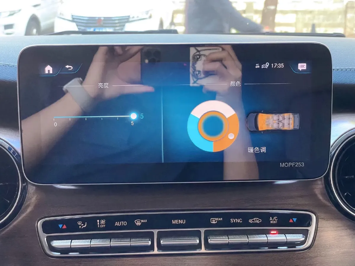 2021 Mercedes-Benz V Class 2.0T 211HP L4 9AT,autocango,china used car exporter,china ev exporter,chinese used car exporter,chinese used ev exporter