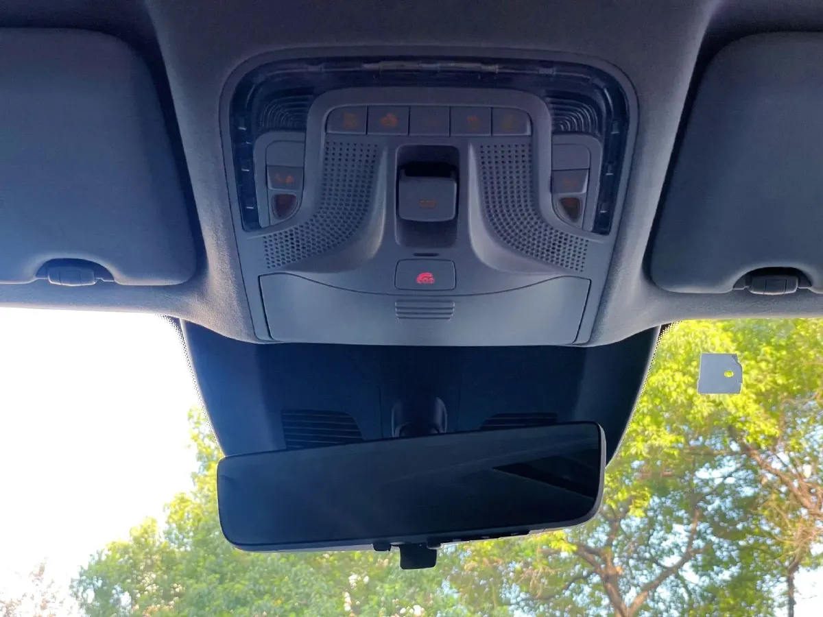 2021 Mercedes-Benz V Class 2.0T 211HP L4 9AT,autocango,china used car exporter,china ev exporter,chinese used car exporter,chinese used ev exporter