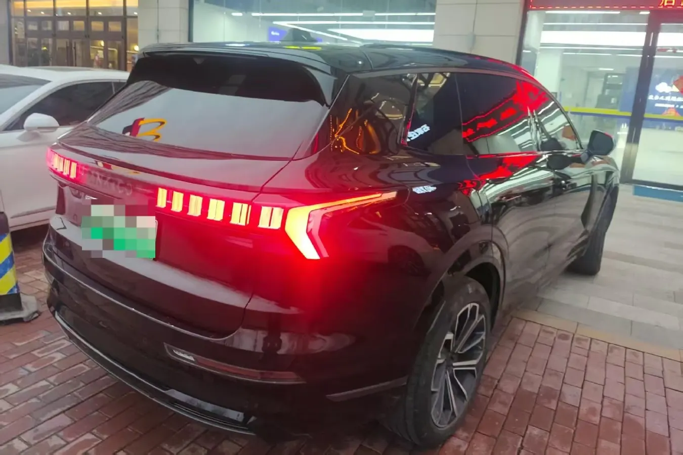 2024 LYNK&CO 09 EM-P 2.0T 254HP L4 3DHT PHEV 40.1KWH,autocango,china used car exporter,china ev exporter,chinese used car exporter,chinese used ev exporter