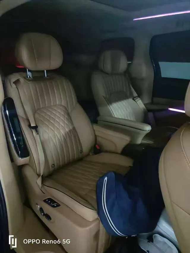 2024 Voyah Dream 1.5T 150HP L4 PHEV 43KWH,autocango,china used car exporter,china ev exporter,chinese used car exporter,chinese used ev exporter