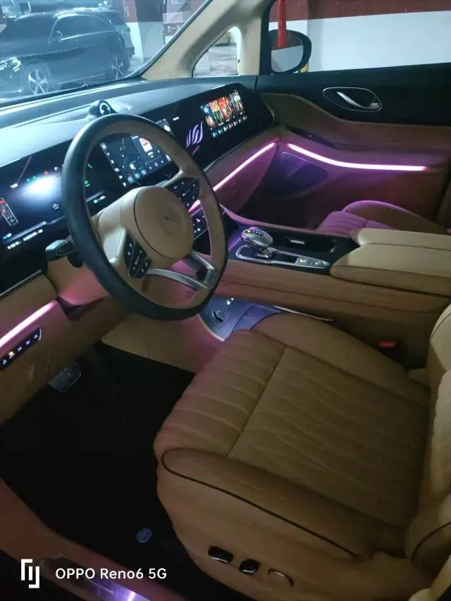 2024 Voyah Dream 1.5T 150HP L4 PHEV 43KWH,autocango,china used car exporter,china ev exporter,chinese used car exporter,chinese used ev exporter